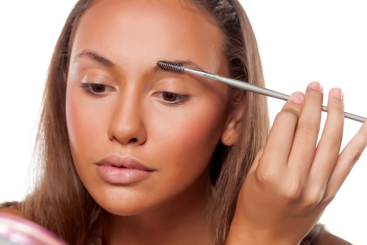 How to Cover Your Eyebrows with Concealer Like a Pro + 12 Best Concealers On Amazon